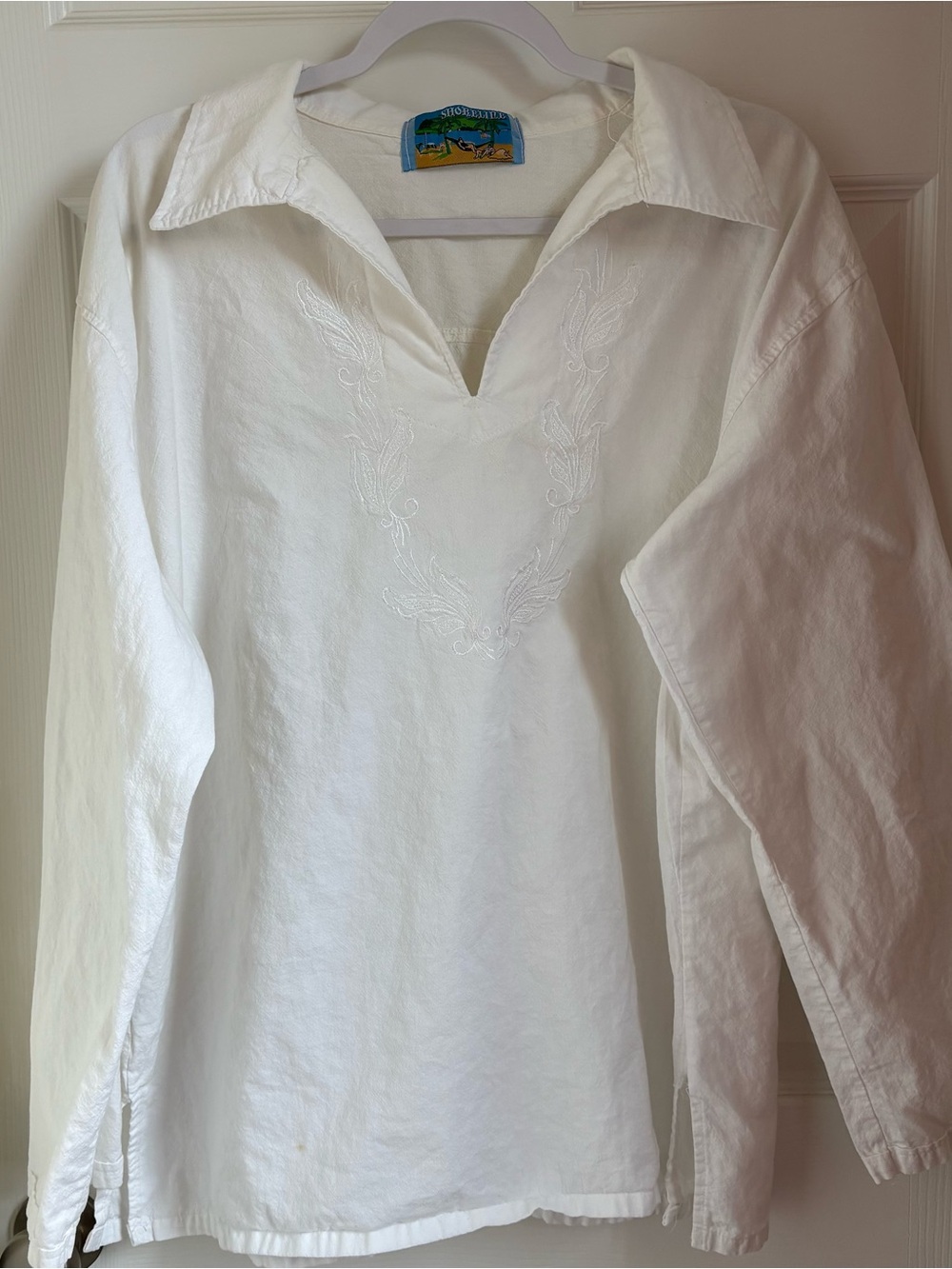 Shoreline White Top with Colorful Beach Patch